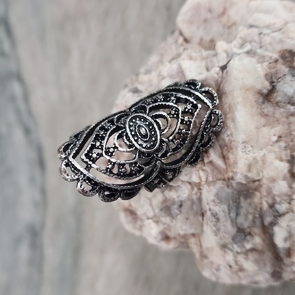 Fashion ring - Picture 1 of 3